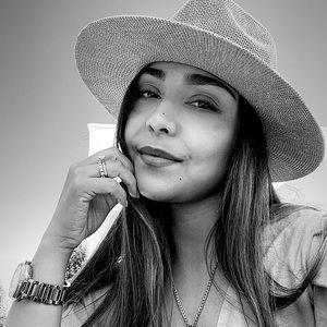 Meet your Posher, Rhonda 🇨🇦